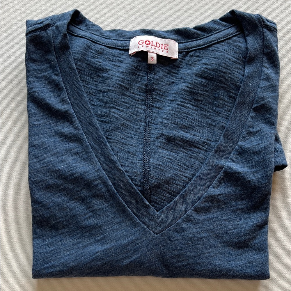 GOLDIE TEE SIGNATURE SLUB V NECK